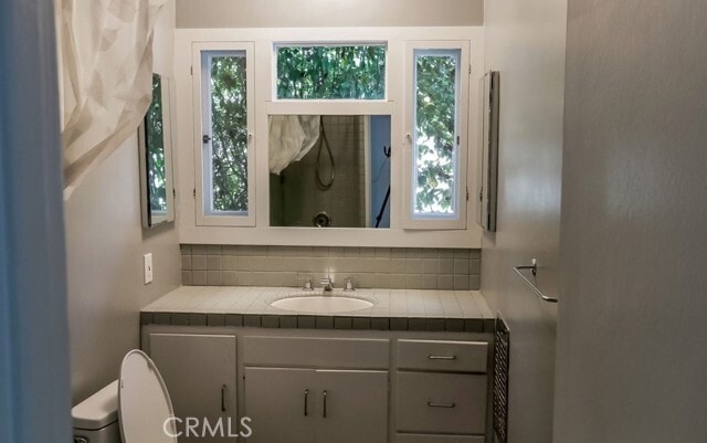 Building Photo - 475 Cliff Dr