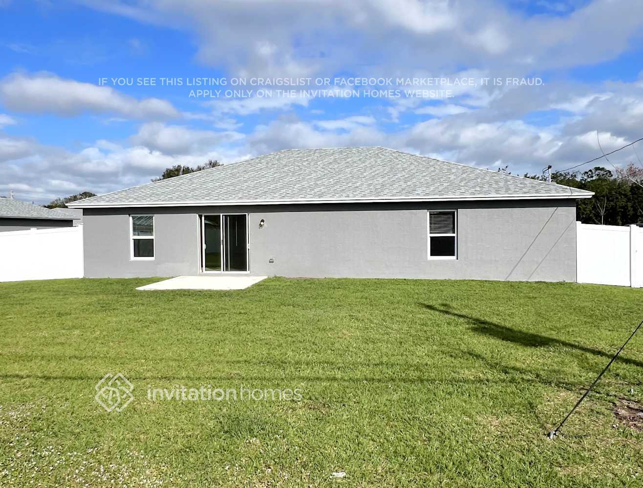 Building Photo - 4014 SW McCandless St