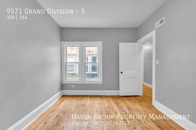 Building Photo - 9571 Grand Division Ave