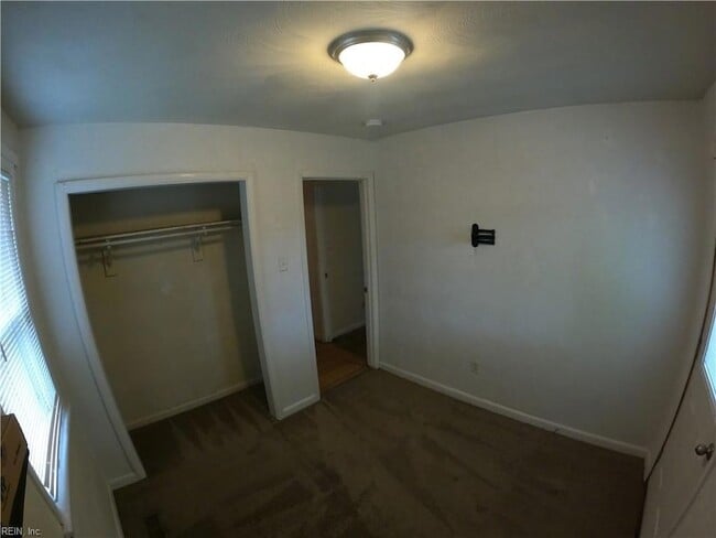 Building Photo - 4000 Elkhorn Ave