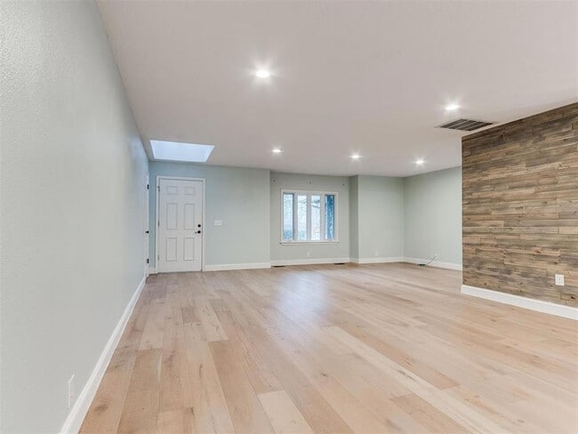 Building Photo - 1428 Cinderella Ave