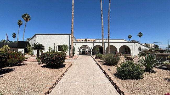 Building Photo - 7850 E Camelback Rd