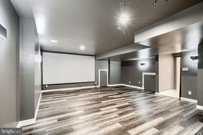 Building Photo - 13605 Otono Dr