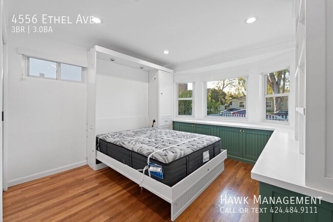 Building Photo - 4556 Ethel Ave