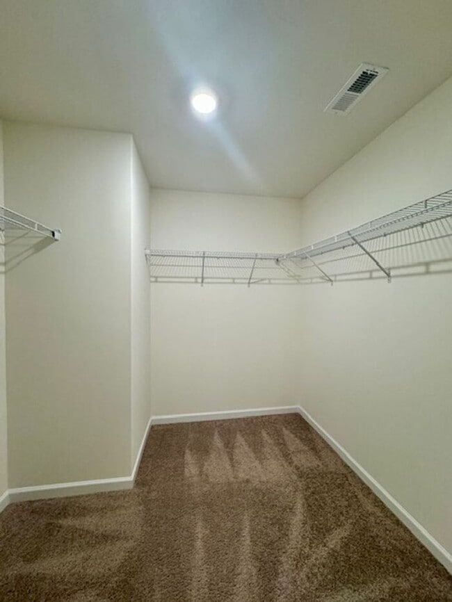 Building Photo - 206 Harpers Run Ln