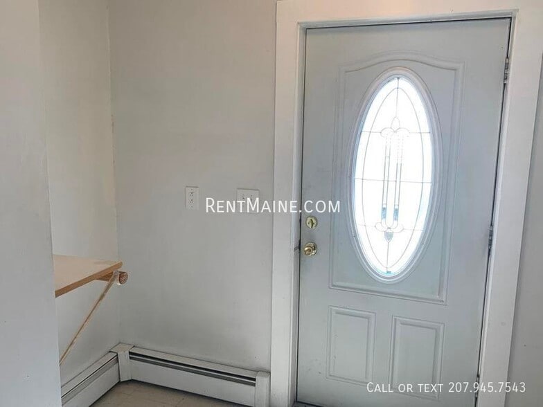 Building Photo - 322 Grove St