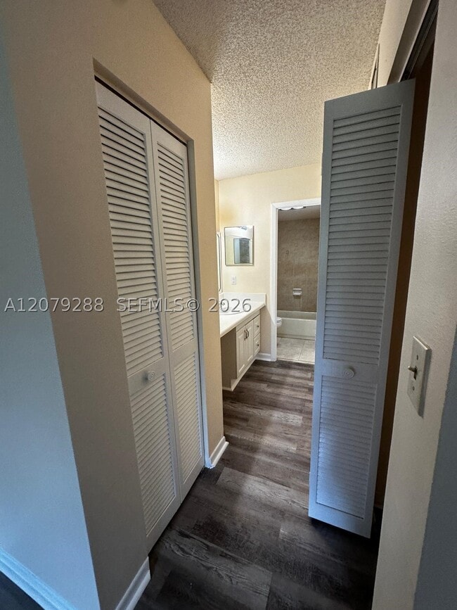 Building Photo - 6300 S Falls Cir Dr