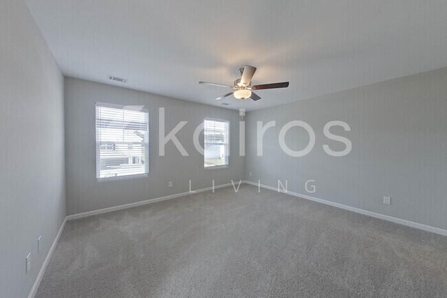 Building Photo - 857 Silent Barge Cv