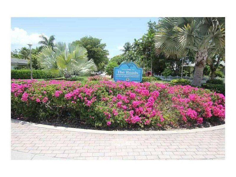 Primary Photo - 810 SW 23rd Rd