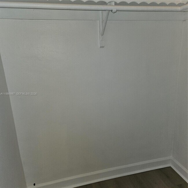 Building Photo - 27 SW 8th Ct