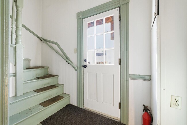 Building Photo - 74 Dartmouth St