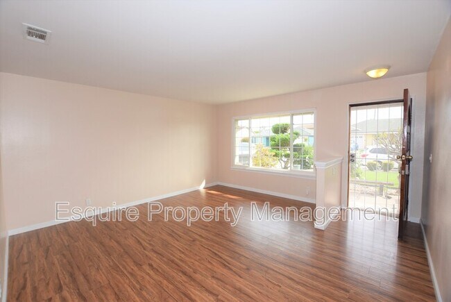 Building Photo - 3701 Taffrail Ln