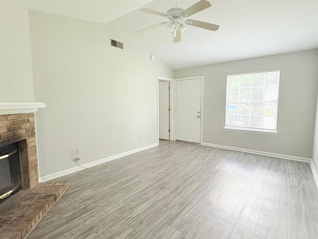 Building Photo - 3910 Gaffney Loop