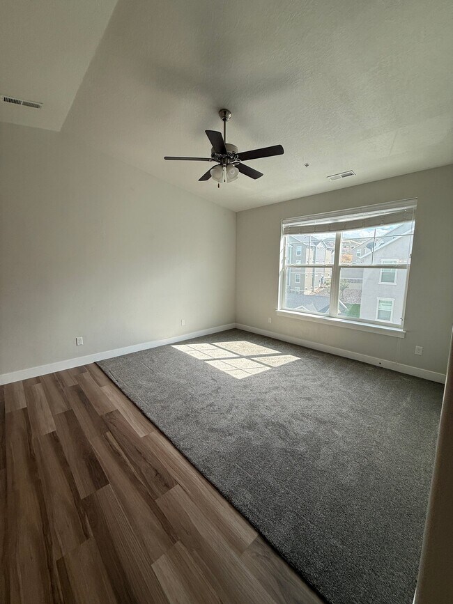 Building Photo - 14659 Bloom Dr