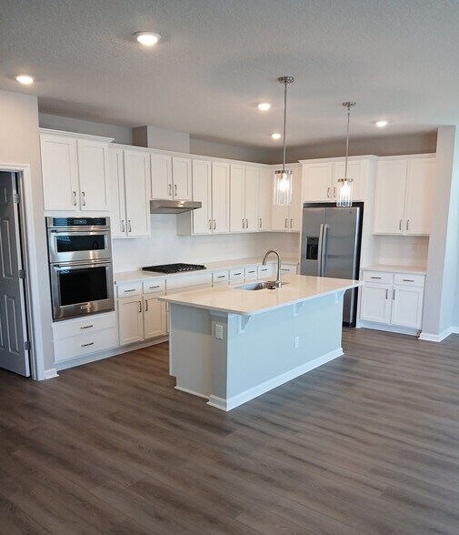 Building Photo - 89 Signet Cir