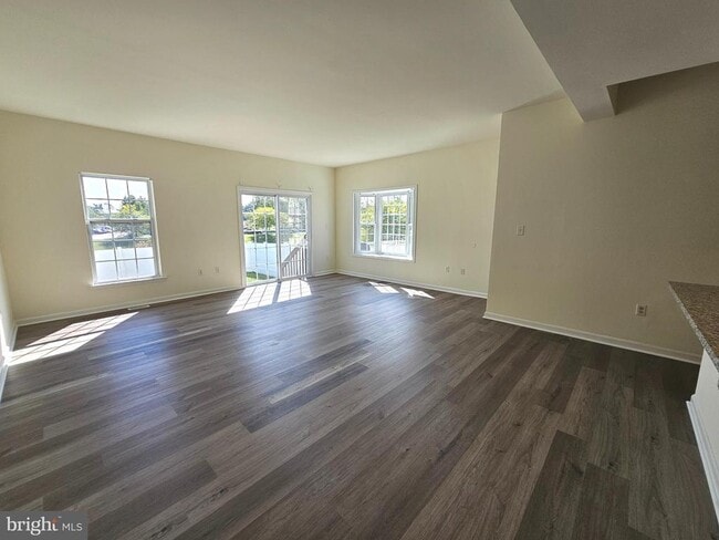 Building Photo - 98 Bay Hill Ln