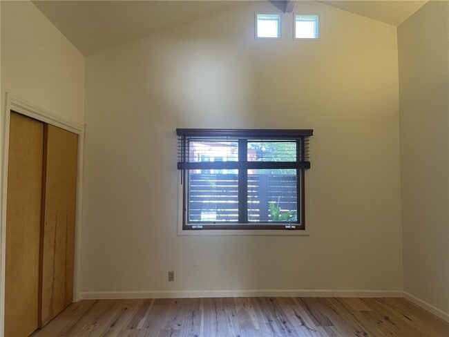 Building Photo - 763 S Los Robles Ave