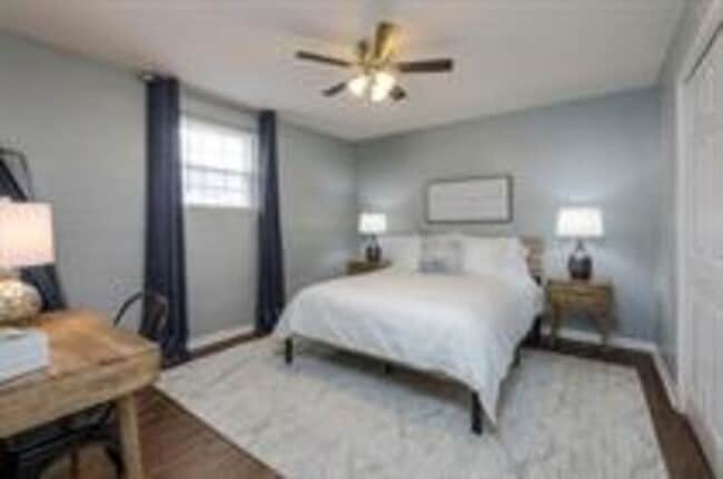 Building Photo - 8327 Lowell Ave