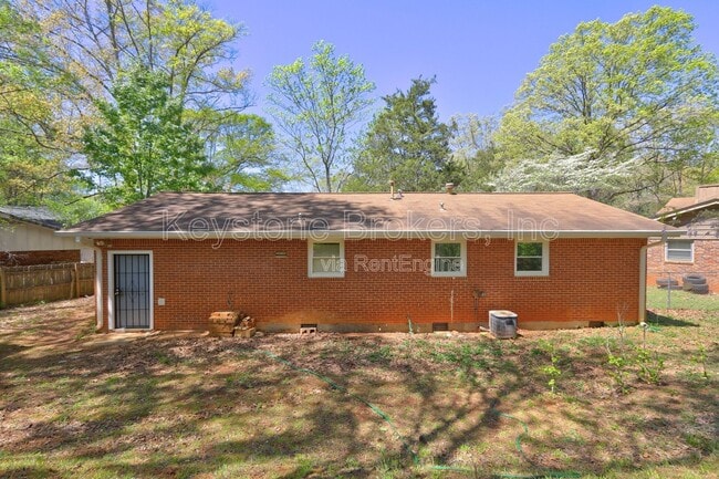 Building Photo - 1061 Cone Rd