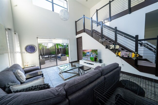 Building Photo - 15976 SW 136th Terrace