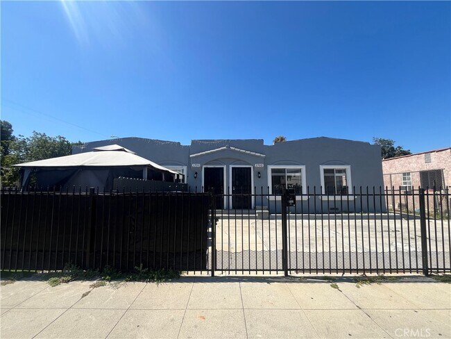 Primary Photo - 1702 W 60th St