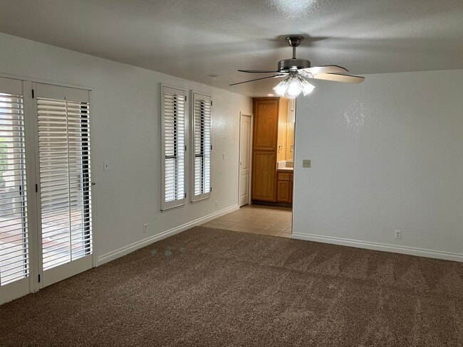 Building Photo - 8581 Van Allen Rd