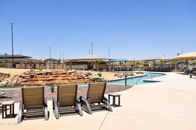Building Photo - 51117 Desert Sunflower Ave