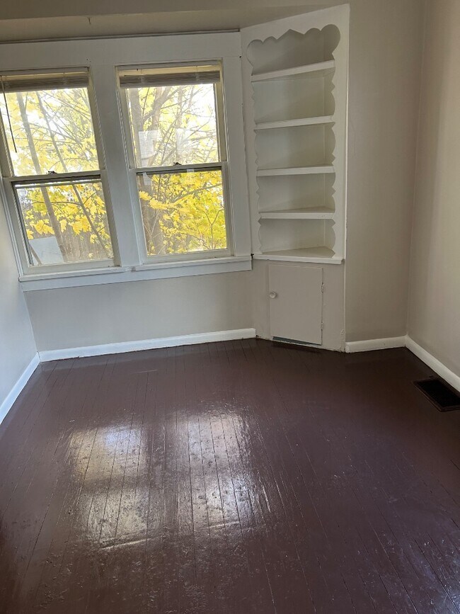 Building Photo - 4301 W 47th St