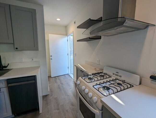 Building Photo - Wagner