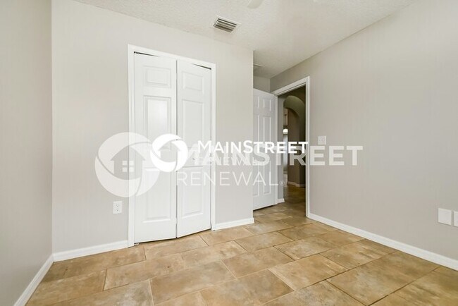 Building Photo - 3 Bedroom Pet-Friendly Home in Riverview, FL with Main Street Renewal