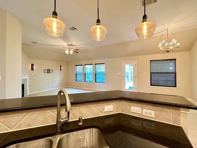 Building Photo - 1501 Santolina Ct
