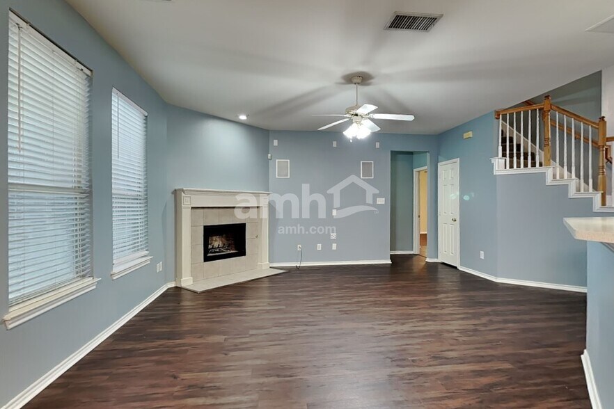 Building Photo - 5217 Alec Dr