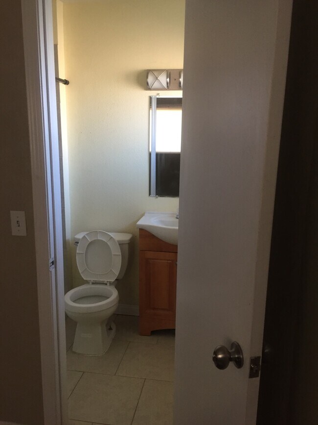 Building Photo - Beautiful 3 bedroom home in Lancaster