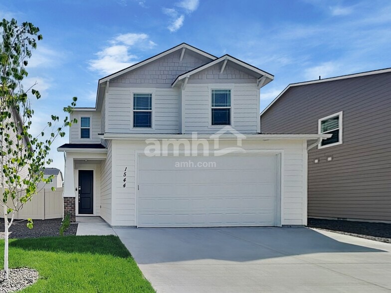 Primary Photo - 1544 N Garnet Creek Ave
