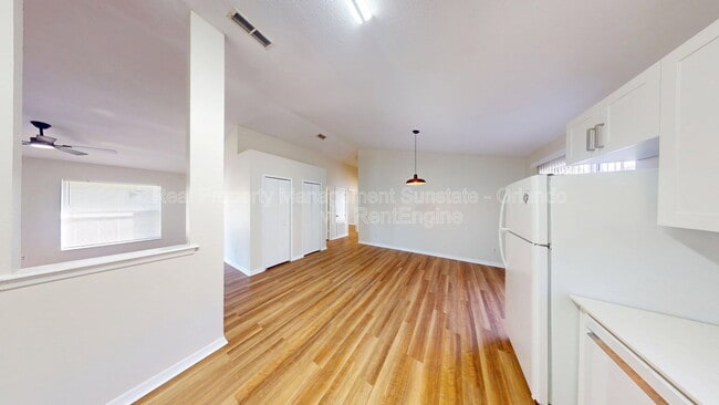 Building Photo - 9719 Red Clover Ave