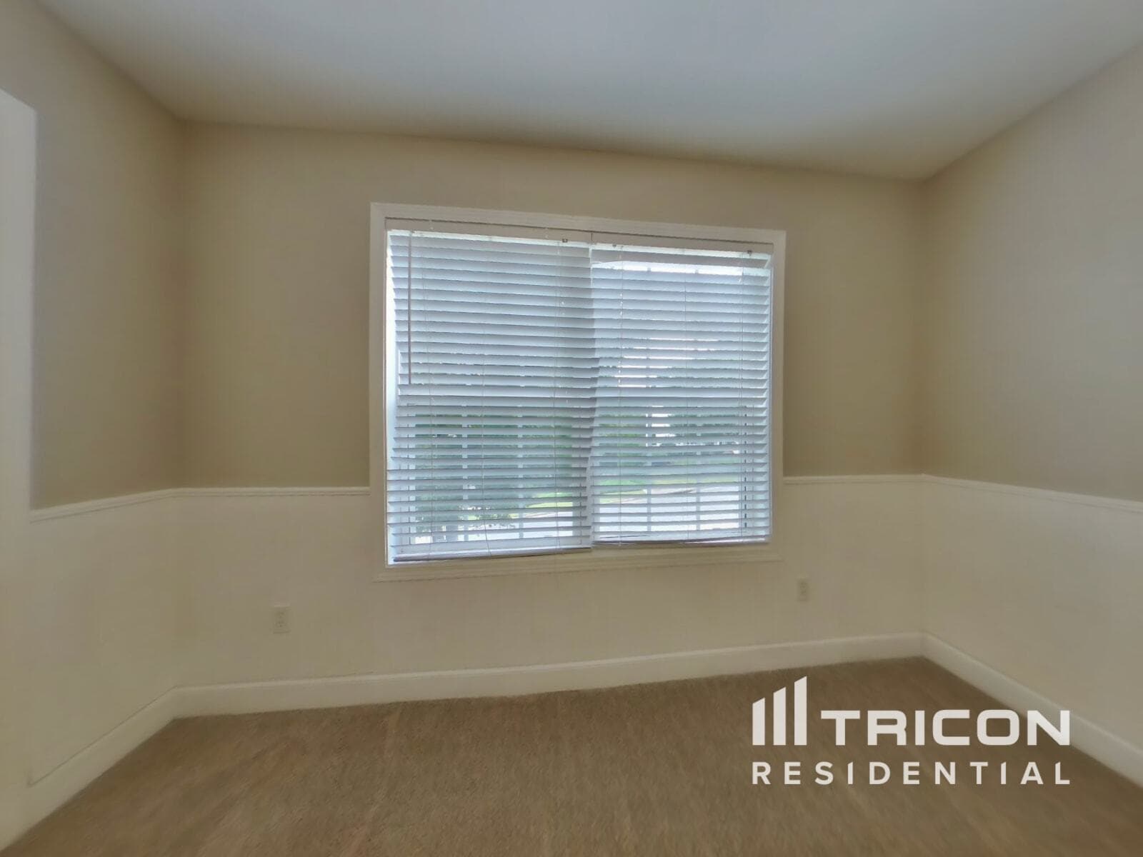 Building Photo - 107 Hearthstone Walk