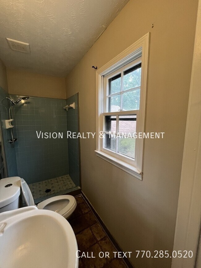 Building Photo - 153 Carroll Cir