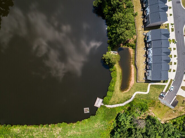 Building Photo - 1106 Shoreside Dr