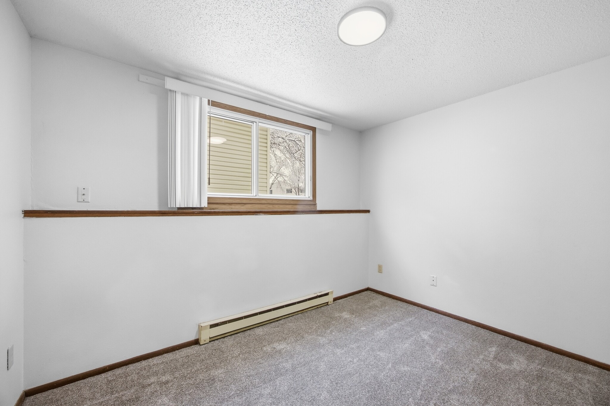 Building Photo - 3223 2nd St N