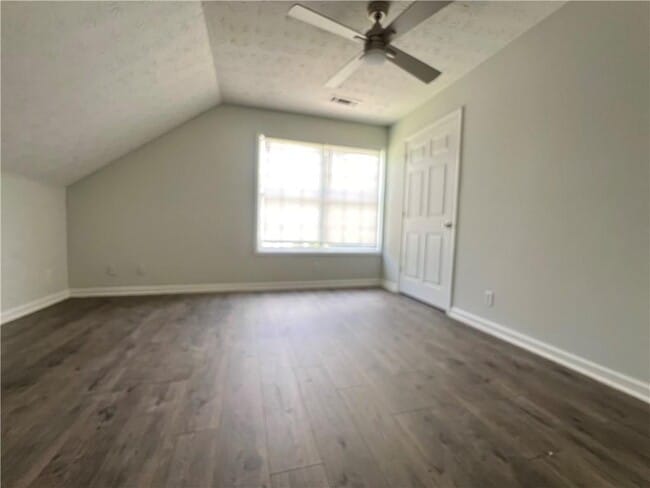 Building Photo - 540 Peachtree Parc Ct NE