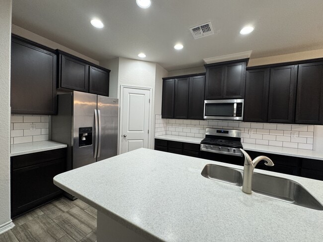 Building Photo - 8142 Luz de Luna St