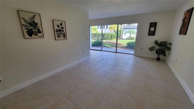 Building Photo - 4403 S Semoran Blvd