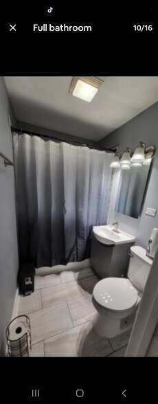 Building Photo - 318 Minocqua Street