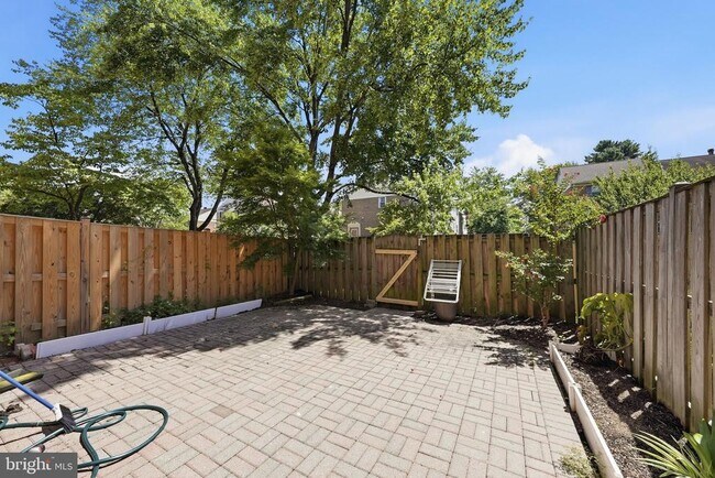 Building Photo - 10153 Turnberry Pl