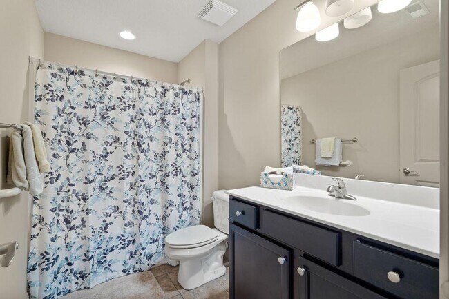 Building Photo - 1811 Trellis Ln