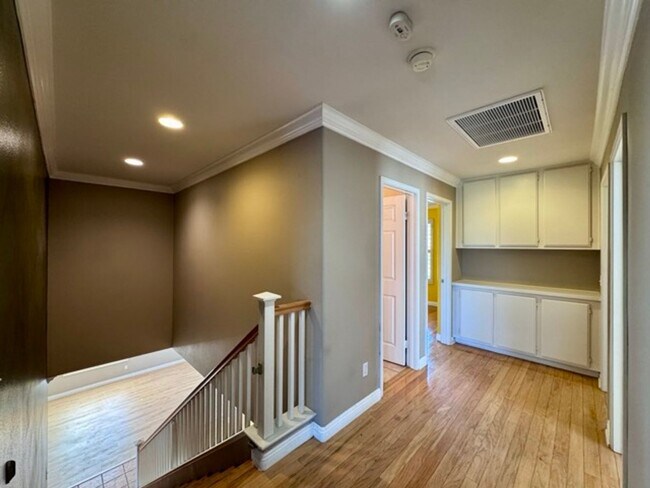 Building Photo - Beautiful Corona Pool Home with 4 bedroom ...