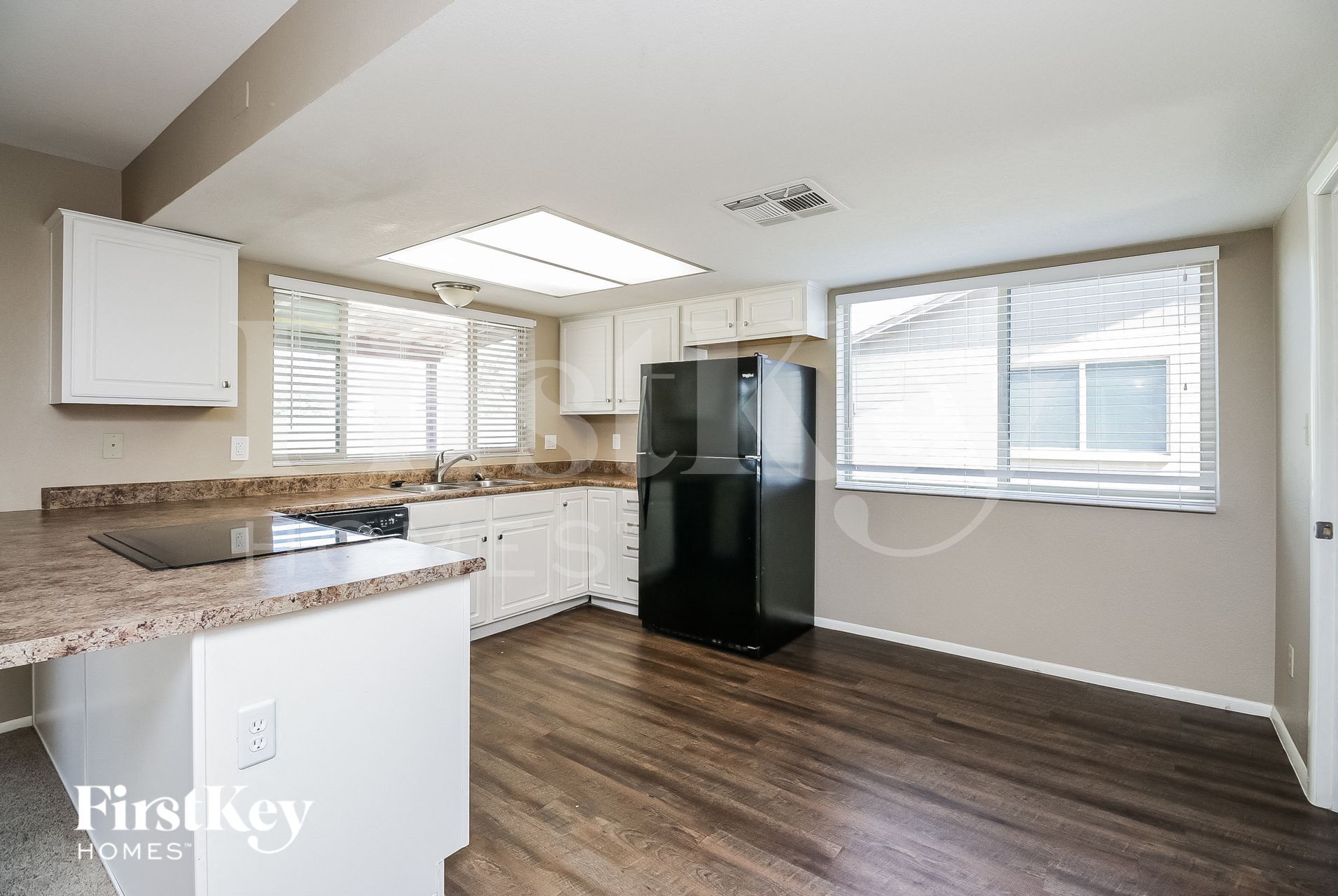 Building Photo - 2312 E Commonwealth Ave