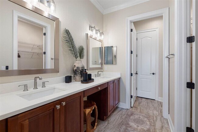 Building Photo - 6012 Yeats Manor Dr