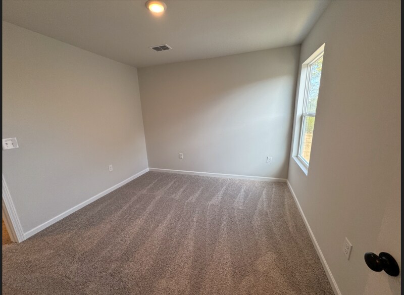 Building Photo - 106 Millbrook Dr