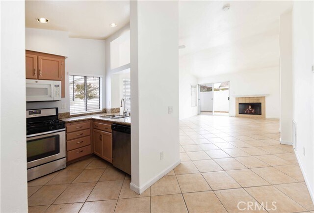 Building Photo - 44630 Arbor Ln